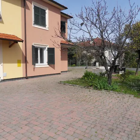 Villino Ottimo Per Visitare Le 5 Terre 斯培西亚